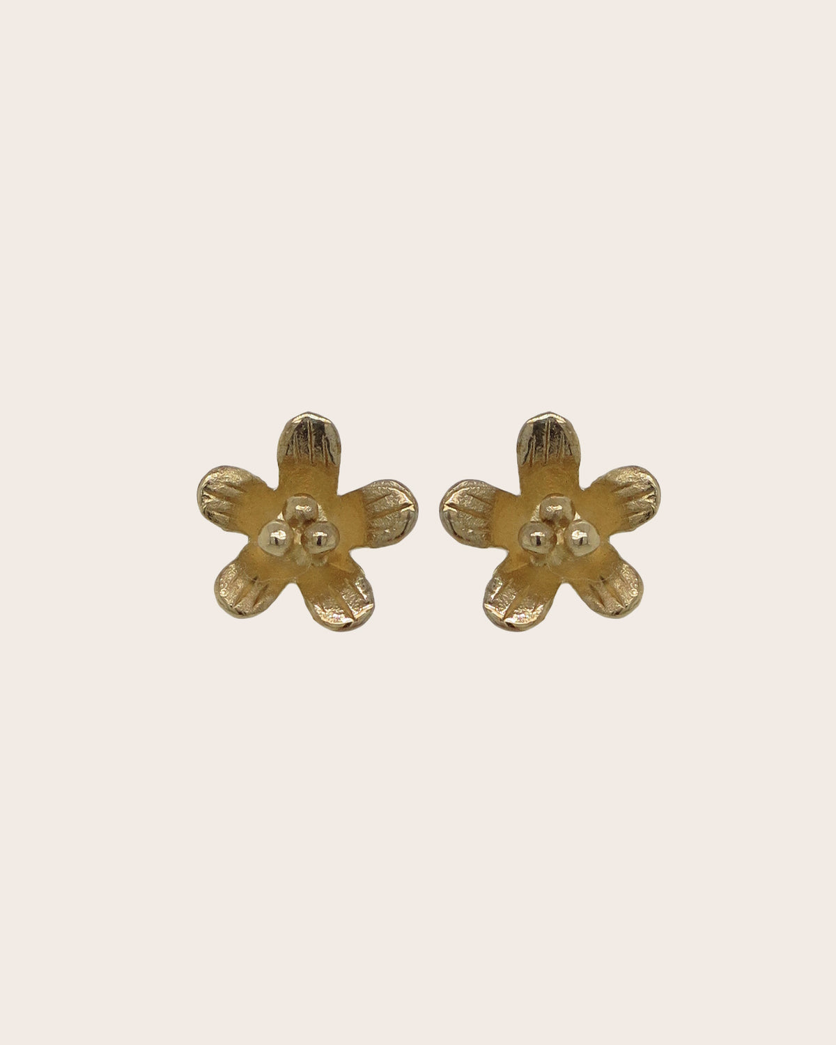9ct Yellow Gold Mini Flower Studs