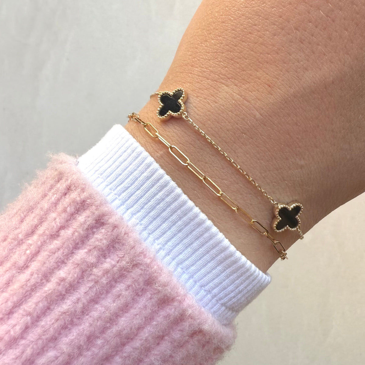 9ct Yellow Gold Black Onyx Clover Charm Bracelet