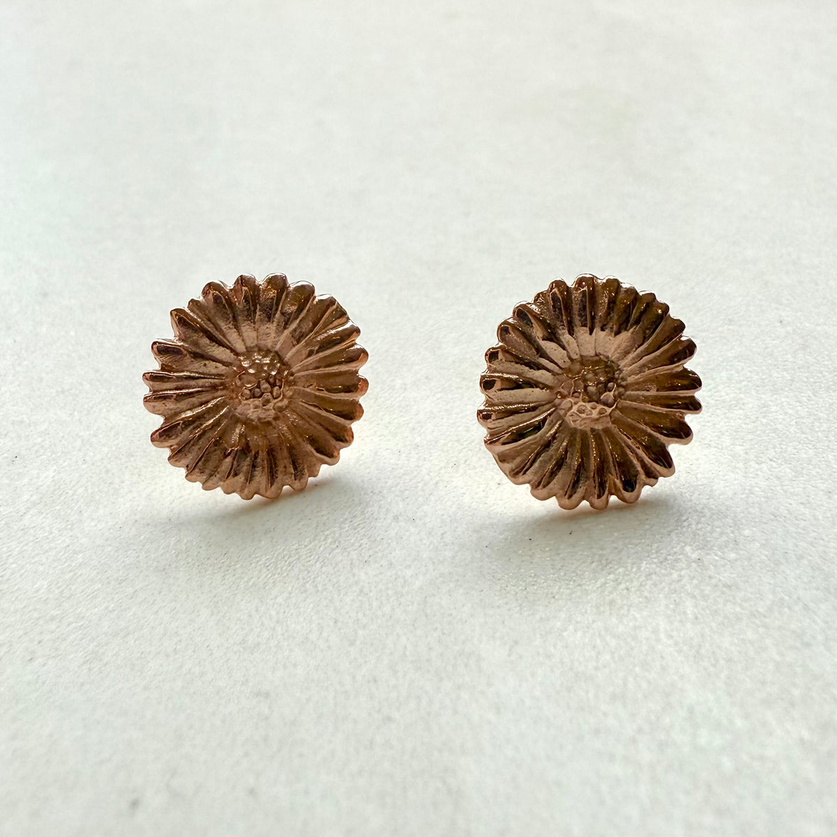 9ct Rose Gold Daisy Stud Earrings