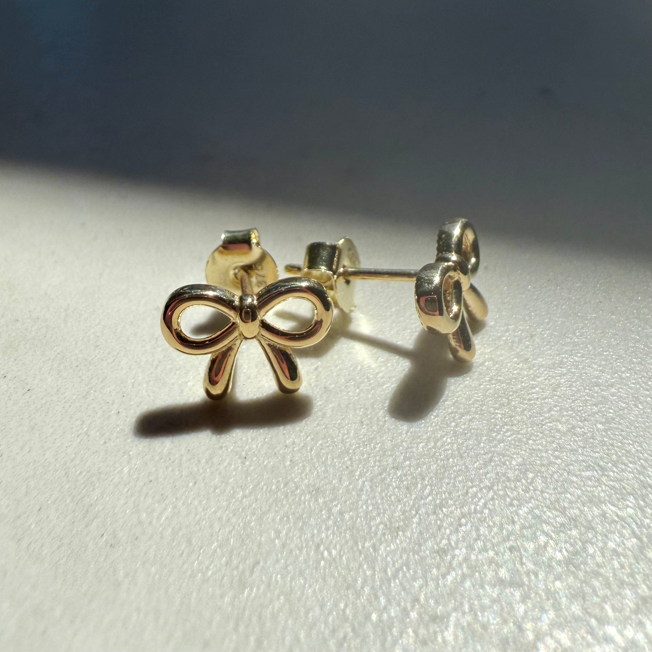 9ct Yellow Gold Ribbon Bow Stud Earrings