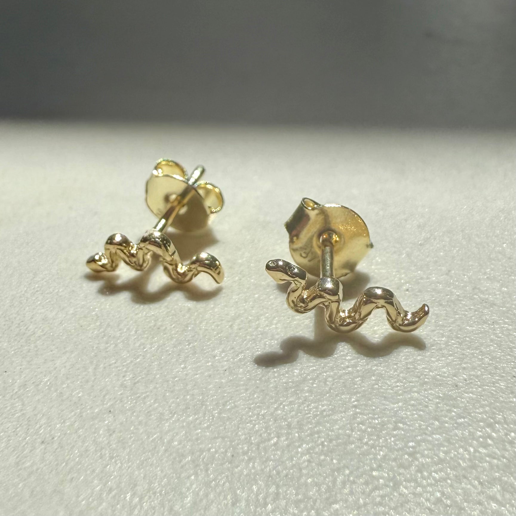 9ct Yellow Gold Snake Stud Earrings