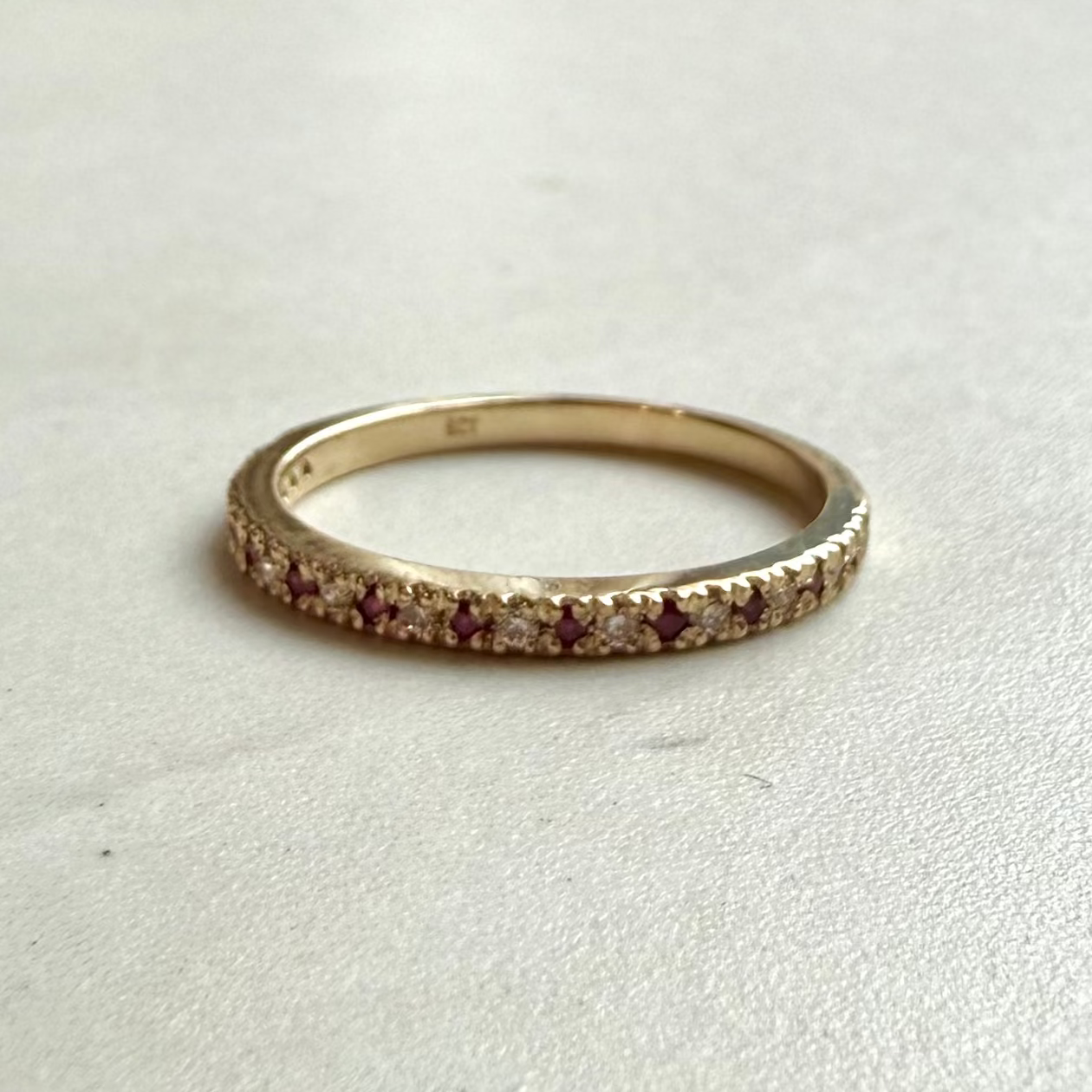 9ct Yellow Gold Ruby & Diamond Mirco Claw Band