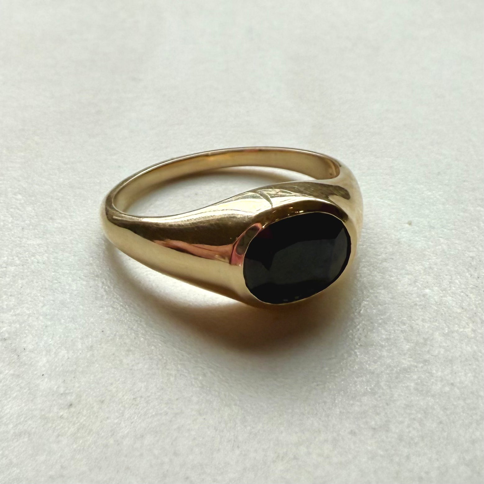 9ct Yellow Gold Australian Sapphire Signet Ring