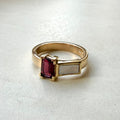 9ct Yellow Gold Garnet & Mother of Pearl Ring