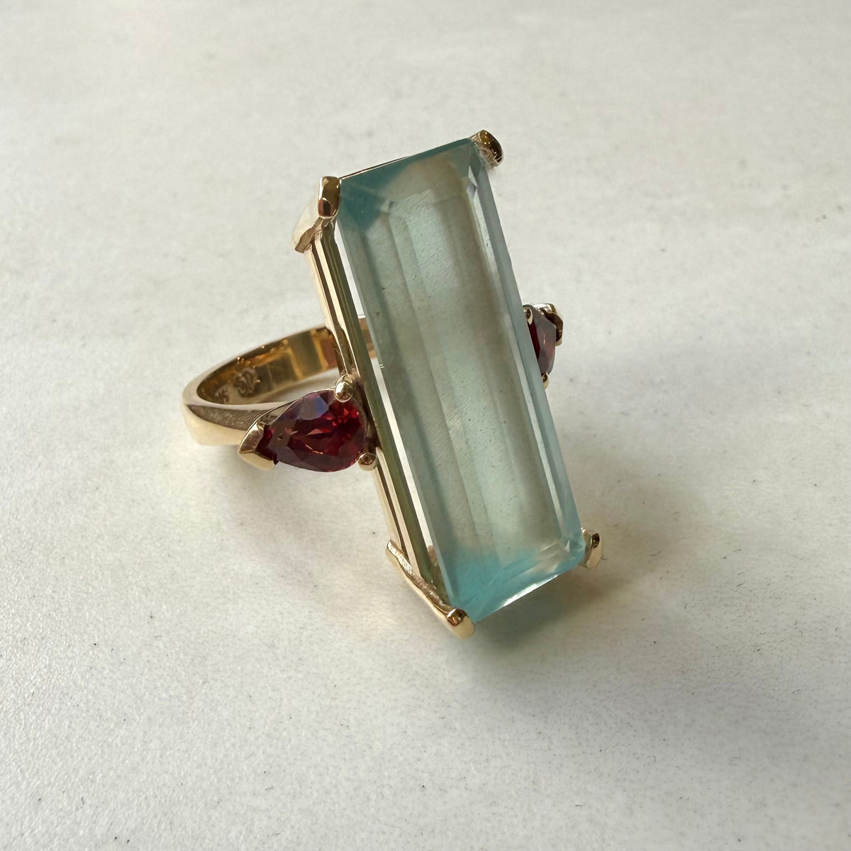 9ct Yellow Gold Aquamarine & Pear Cut Garnet Ring