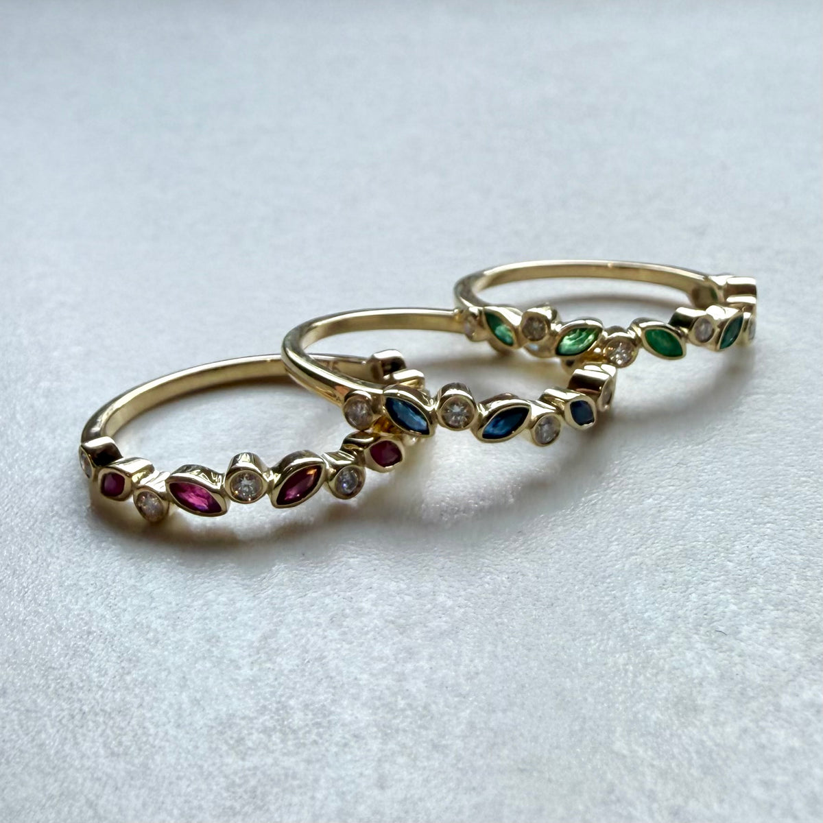 9ct Yellow Gold Marquise Sapphire & Round Brilliant Cut Diamond Band