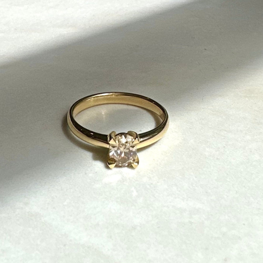 18ct Yellow Gold Oval Cut Champagne Diamond Ring
