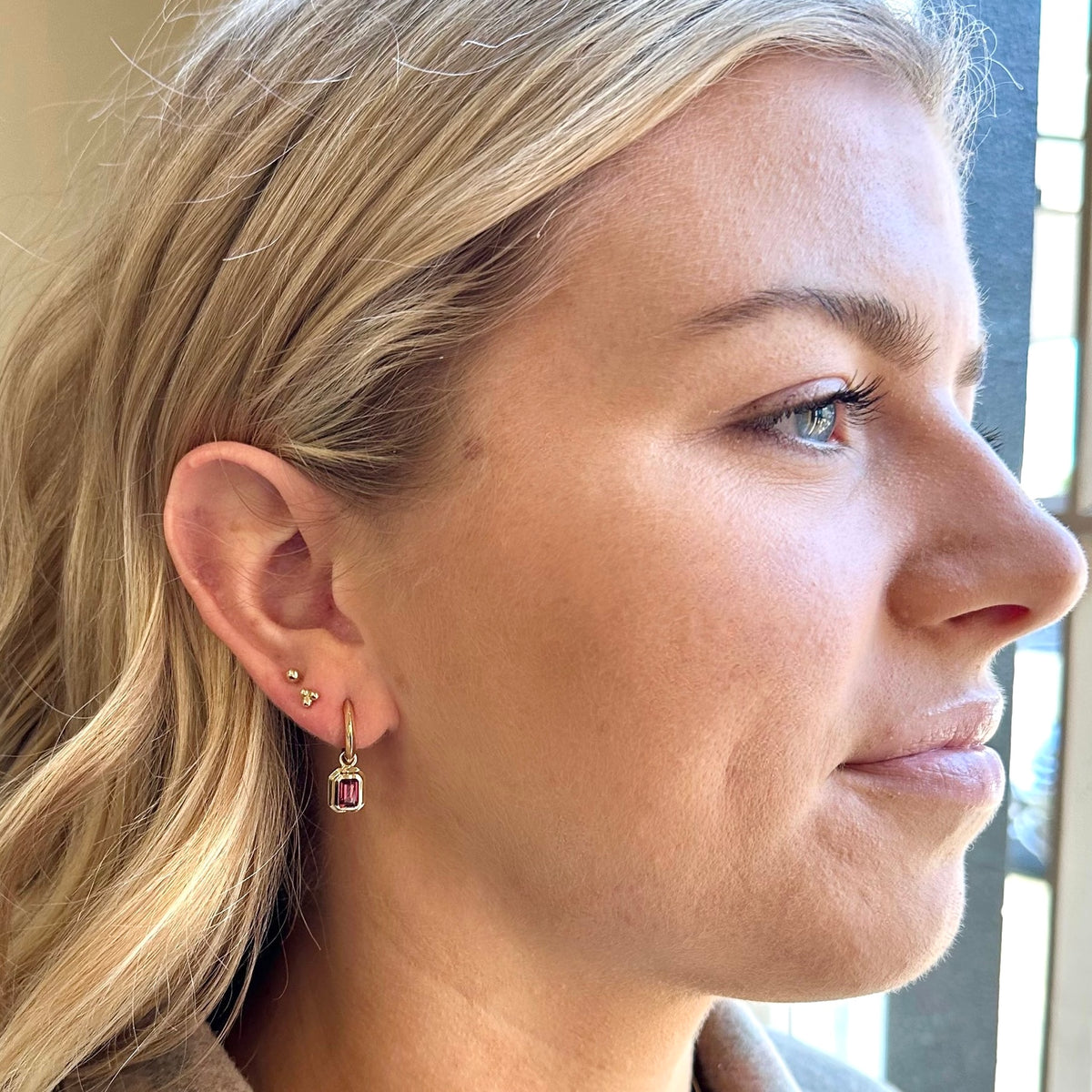 9ct Yellow Gold Rhodolite Garnet Rubover Hoop Earrings