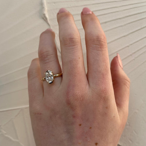 18ct Yellow Gold 2.04 carat Laboratory Grown Oval Cut Diamond Ring