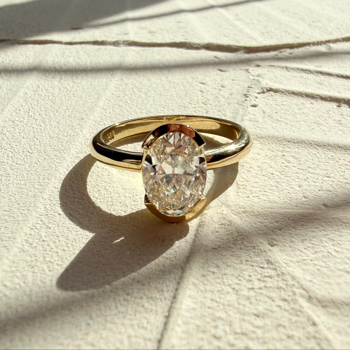 18ct Yellow Gold 2.04 carat Laboratory Grown Oval Cut Diamond Ring