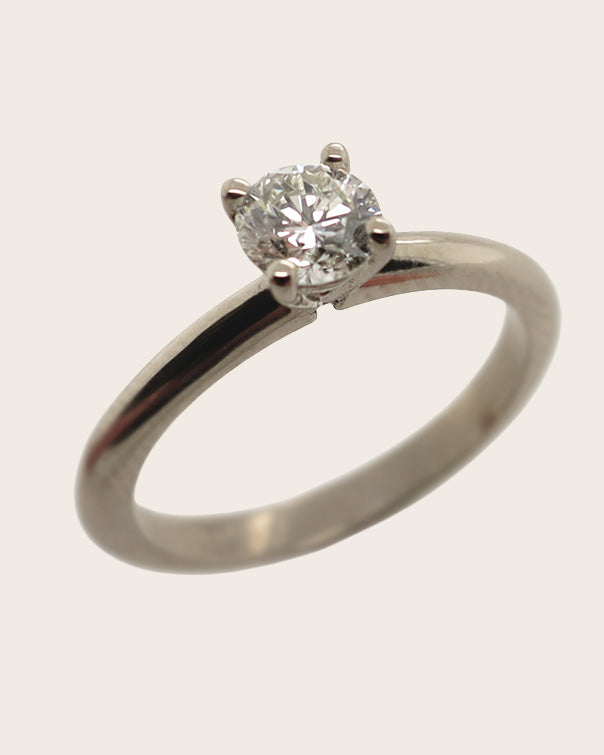 18ct White Gold 0.48ct Round Brilliant Cut Solitaire Diamond Ring