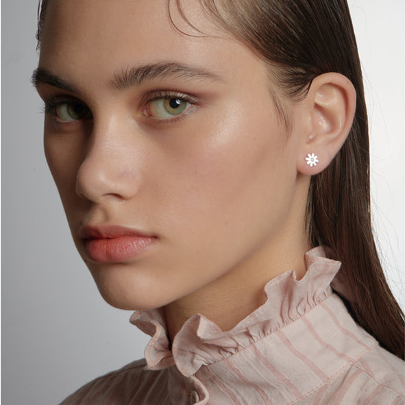 KAREN WALKER - STERLING SILVER DIAMOND DAISY STUDS
