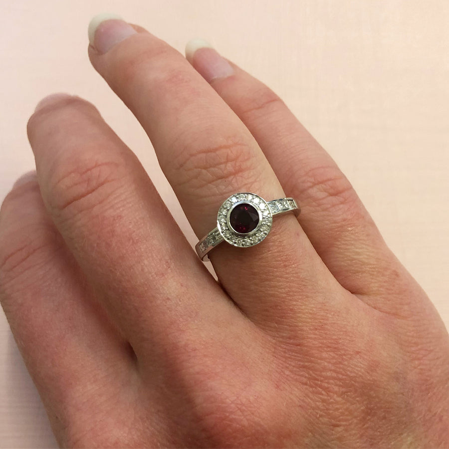 18ct White Gold Ruby & Baguette & Princess Cut Diamond Ring