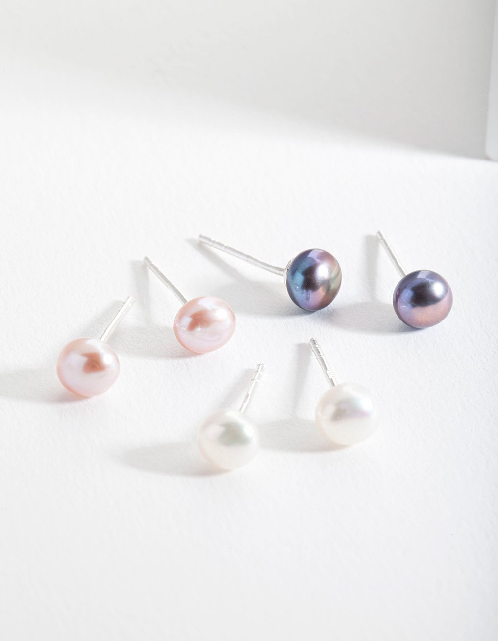 Sterling Silver & Black Freshwater 6mm Button Pearl Stud Earrings