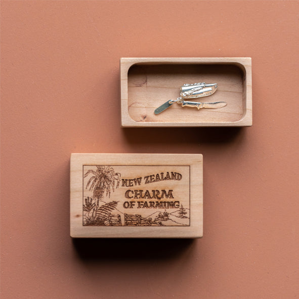 CHARM OF FARMING - STERLING SILVER KNIFE & POUCH CHARM